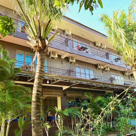 River Dolphin Hotel Кратие Екстериор снимка