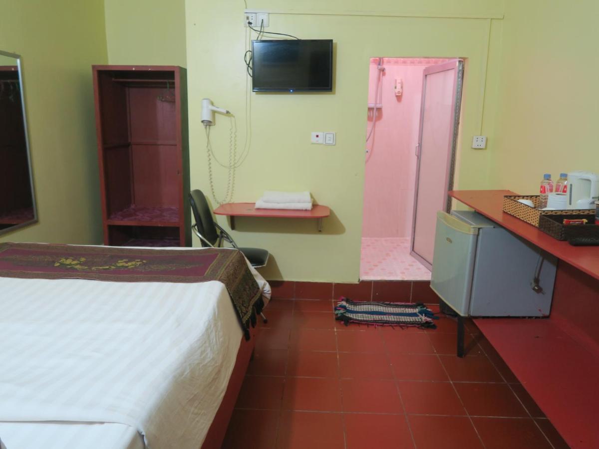 River Dolphin Hotel Кратие Екстериор снимка