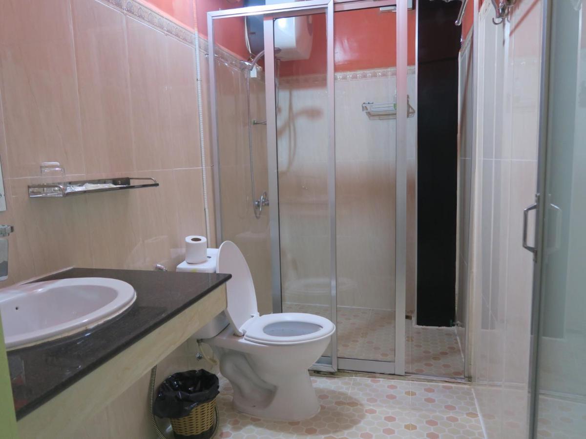 River Dolphin Hotel Кратие Екстериор снимка