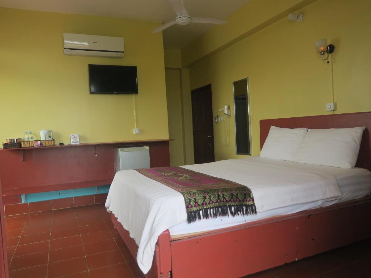 River Dolphin Hotel Кратие Екстериор снимка