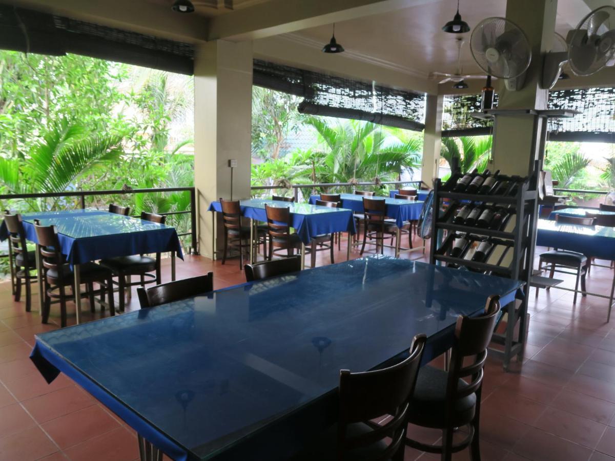 River Dolphin Hotel Кратие Екстериор снимка