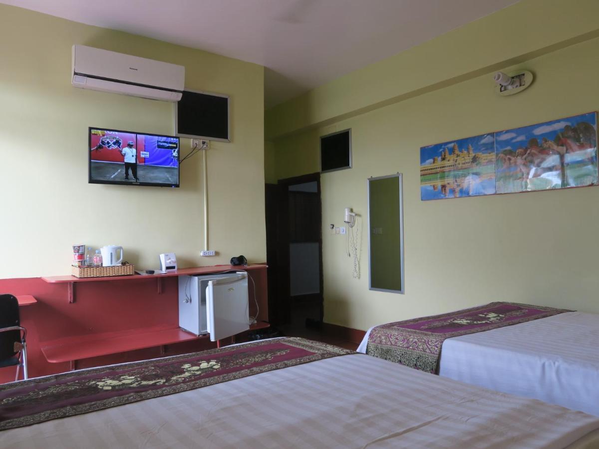 River Dolphin Hotel Кратие Екстериор снимка