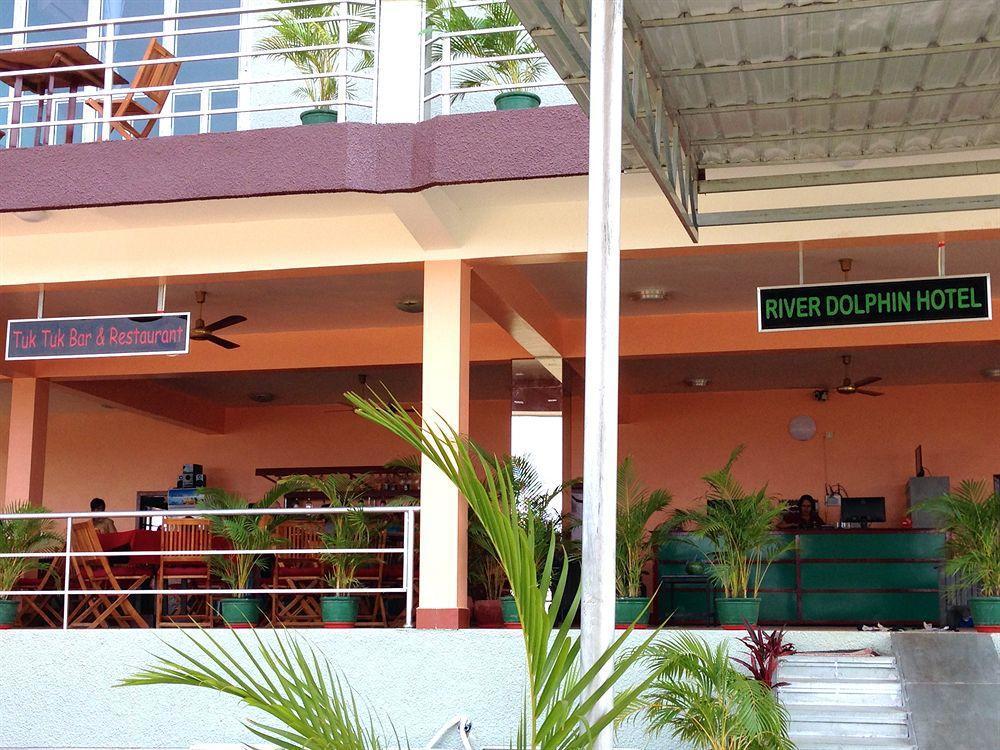River Dolphin Hotel Кратие Екстериор снимка