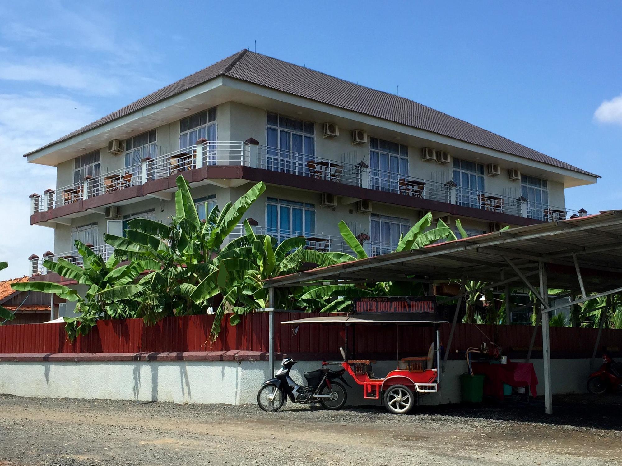 River Dolphin Hotel Кратие Екстериор снимка