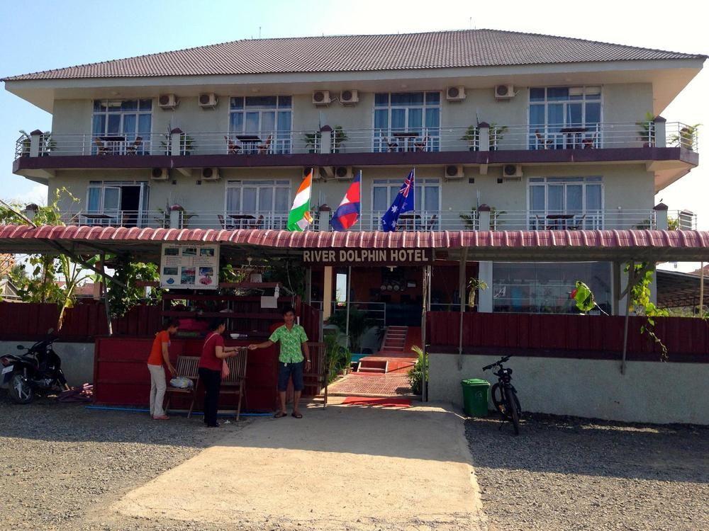 River Dolphin Hotel Кратие Екстериор снимка